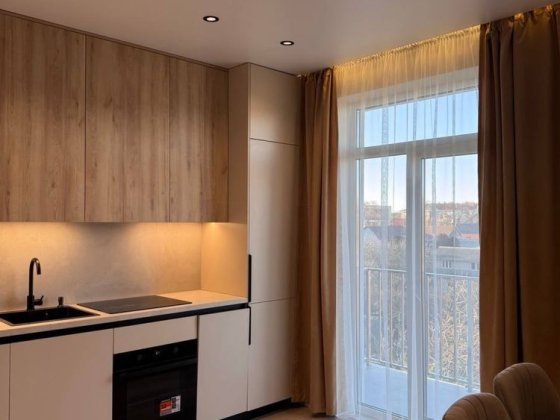 Продаж 1кім квартири в новобудові, центр міста Ужгород