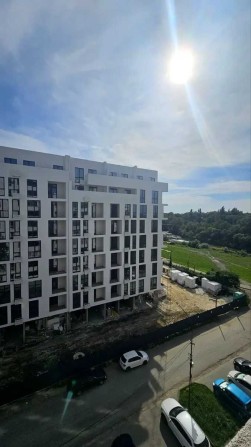 Однокімнатна квартира з неймовірною терасою в газифікованому комплексі - фото 1