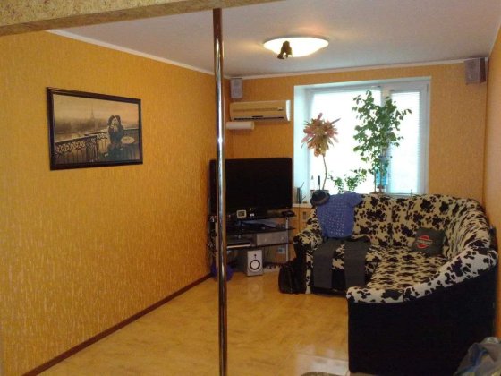 Квартира студія + спальня з автономним сонячним опаленням район  ПЗР Черкассы