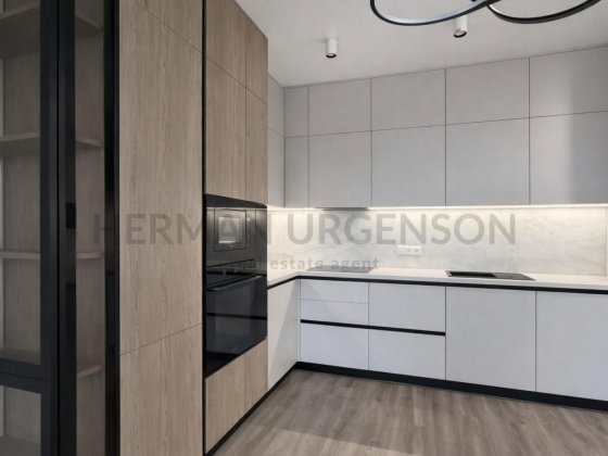 Продаж 1к квартири 45 м.кв / ЖК Квадрат, вул. Волошина Ужгород