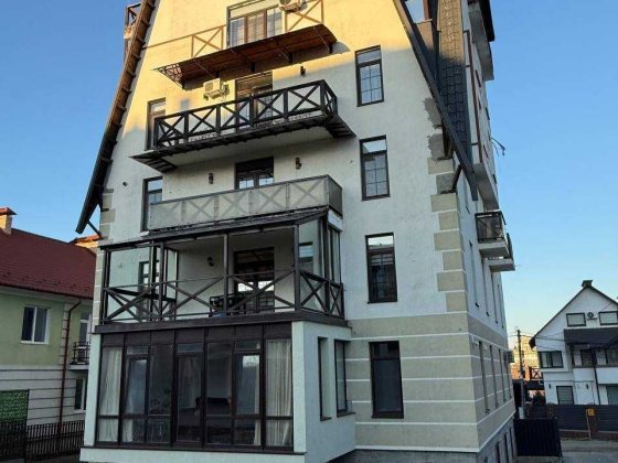 Продається цікава дворівнева квартира Дослідна станція, вул. Чорновола Черновцы