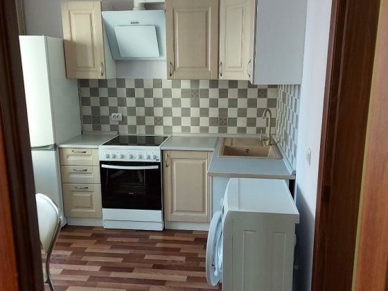 Продаж 1 кімнатна ЖК Патріотика Гмирі 10/40