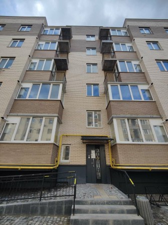 Продам квартиру з дизайнерським ремонтом в ЖК Кемпінг Сіті - фото 1