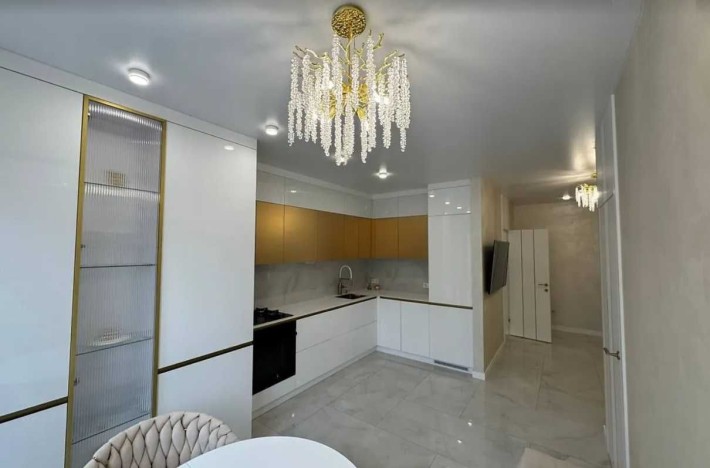 продаж квартири з ремонтом є оселя - фото 1