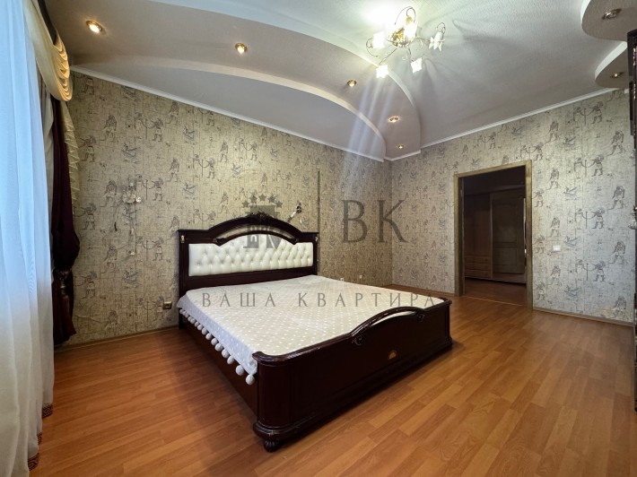 4 кімнатна квартира 137 м² Осокорки Урлівська Без комісії - фото 1