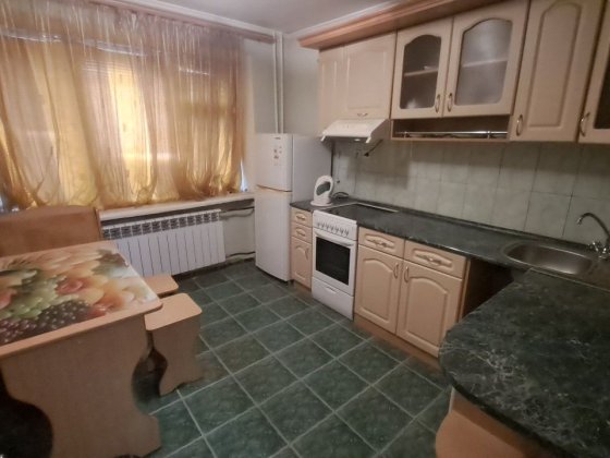 Продам 1 кімн з меблями  в центрі біля швейної фабрики Чернігів