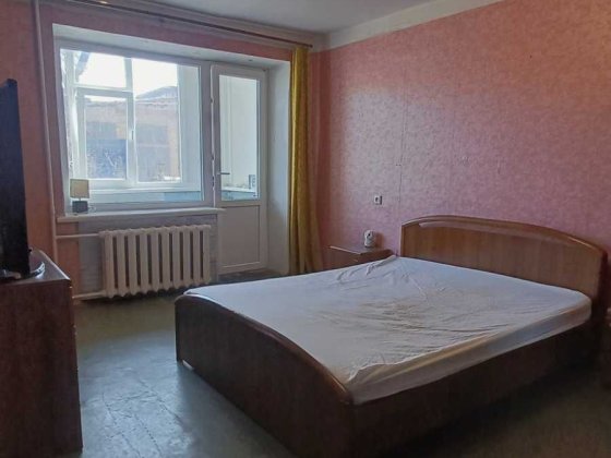 Продаж 1кімн.квартири по вул.Захісників України Чернігів