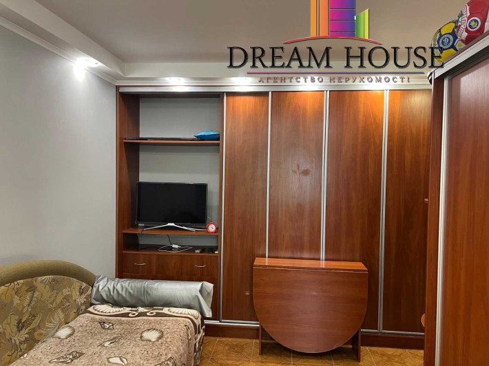 Продаж 1 к квартири   з ремонтом - фото 1