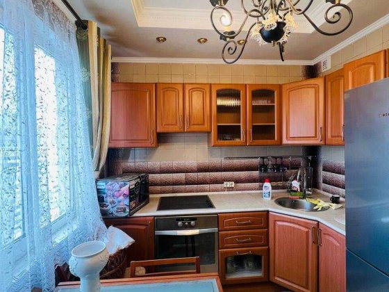 Продаж 2к квартири з ремонтом Тростянецька Харківське шосе