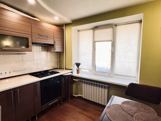 Продаж 1 кімнатної квартири з ремонтом, р-н Зеленій Черкассы