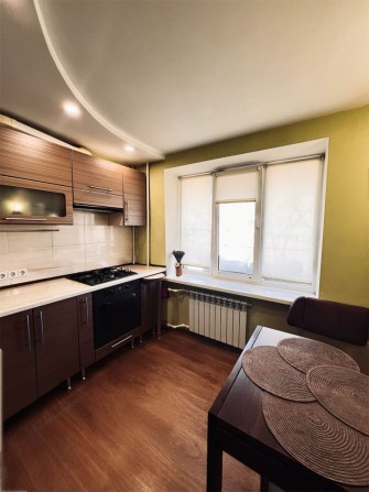 Продаж 1 кімнатної квартири з ремонтом, р-н Зеленій - фото 1