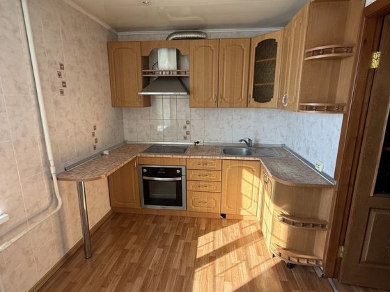 Продаж 2 кв . Вул. Грушевського Черкассы