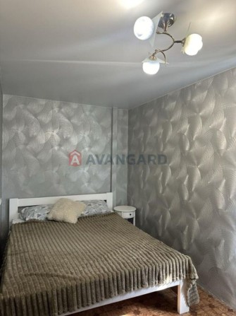 Продам 2-кім. квартиру в центрі міста, цегляний будинок - фото 1