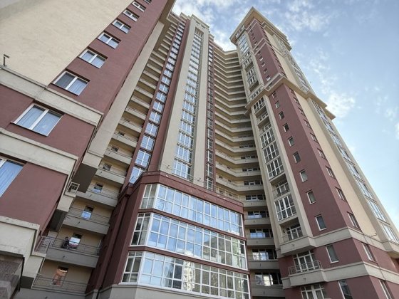 ЖК Адамант 1 кімнатна з ремонтом Киев