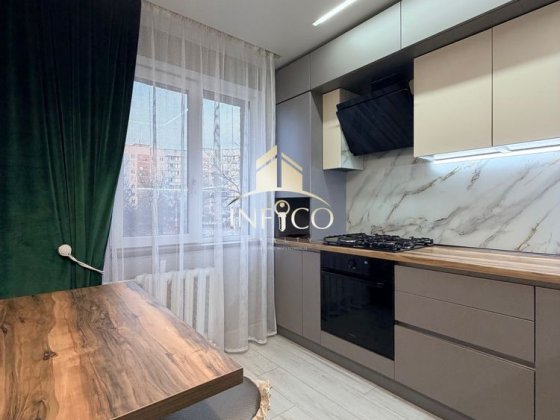 Продаж трикімнатної квартири з якісним ремонтом, ПЗР Черкассы