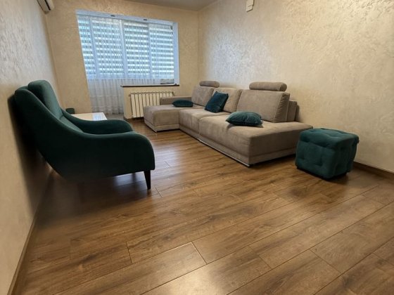 Продається затишна 3х кім. на Митниці з неймовірним краєвидом. Новинка Черкассы