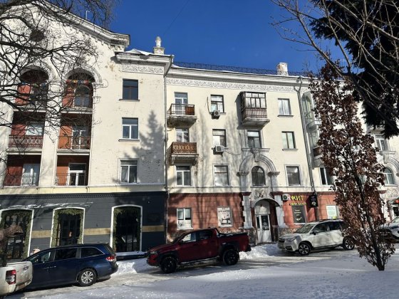 Продаж 2 кім квартири в самому центрі біля площі Чернігів