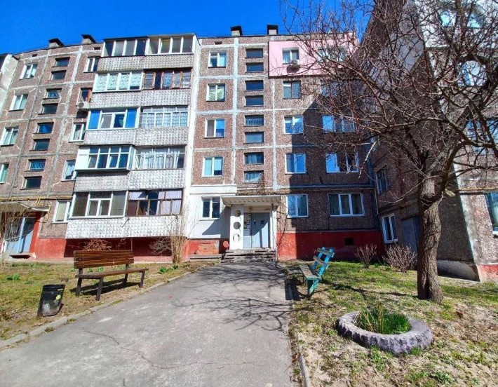 Продам 1 кімнатну квартиру в спальному районі ( пр.Лук'яненко ) - фото 1