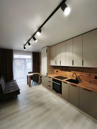 Продається 1-кімнатна квартира, вул. Тихого 11 Код: 42978* - фото 1