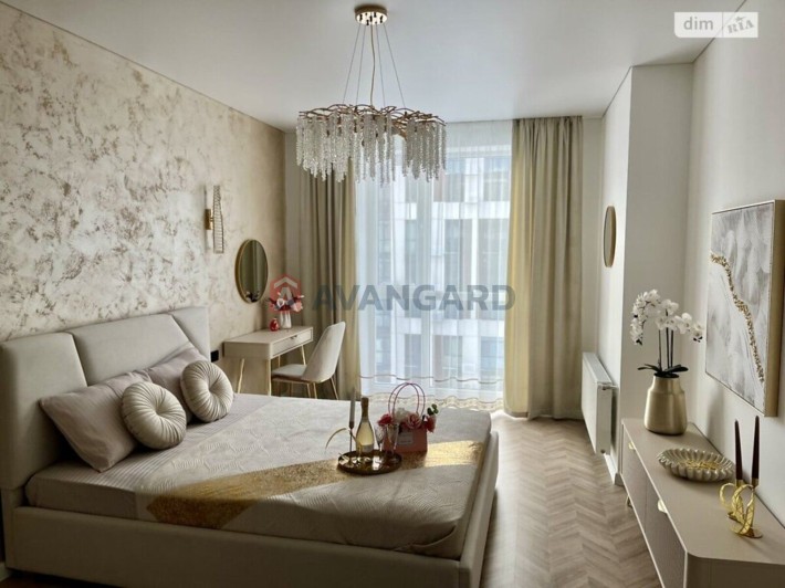 Простора 2-кімнатна в новобуді. - фото 1