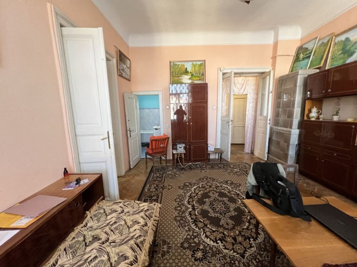 Продам 3-x кімнатну квартиру в центрі Чернівців. Вул. Котляревського! - фото 1