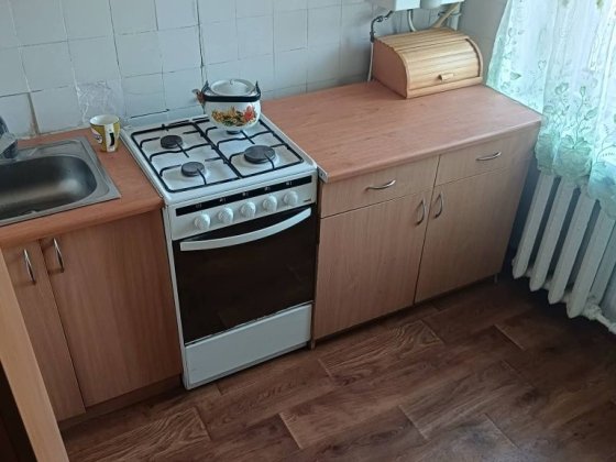 ПРОДАМ 2х.кім. центр Чернигов