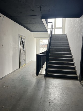 Продаж  / клубний будинок 3 кімн+студія,ближ.роща кутЗаставн.-Киівськ. - фото 1