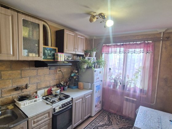 Продаю 3 кімнатну квартиру Келецька р-н ринку Вишенька Вінниця