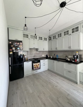 Продажа квартири - фото 1