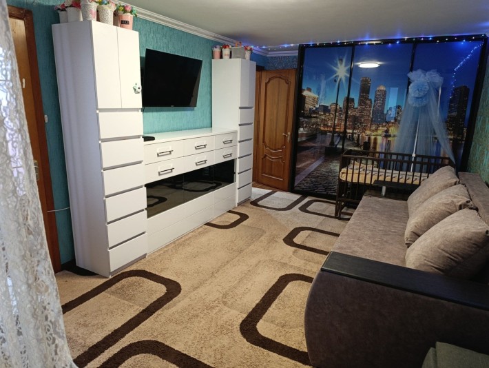 Продам квартиру Вишенька, 600 річчя - фото 1