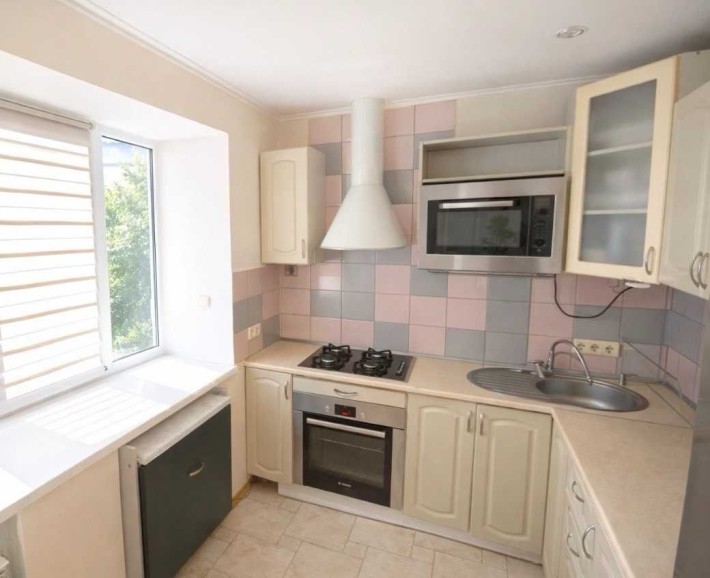 3К 57м Поділ Тараса Шевченка Почайнинська - фото 1