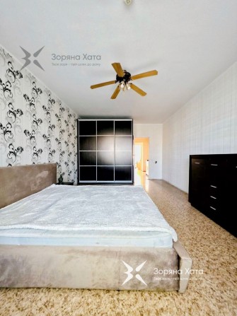 Простора 3-кімнатна квартира на Бориспільській - фото 1