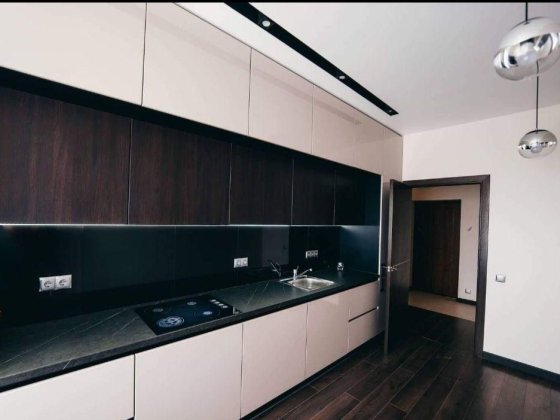 Продаж трикімнатної квартири з газовим опаленням Ужгород