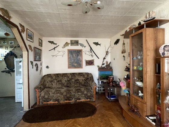 Продаю 2-кімнатну квартиру в районі річкового порту. Черкассы