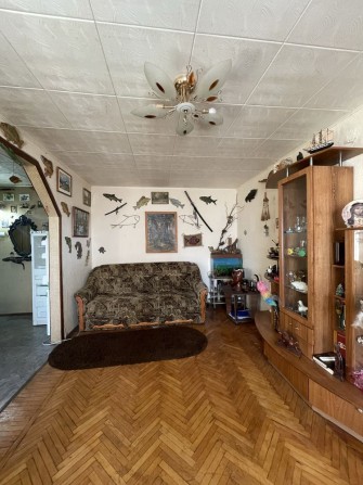 Продаю 2-кімнатну квартиру в районі річкового порту. - фото 1