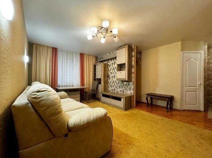 3-кімнатна квартира в центрі Чернігова • Вал • чудове розташування - фото 1