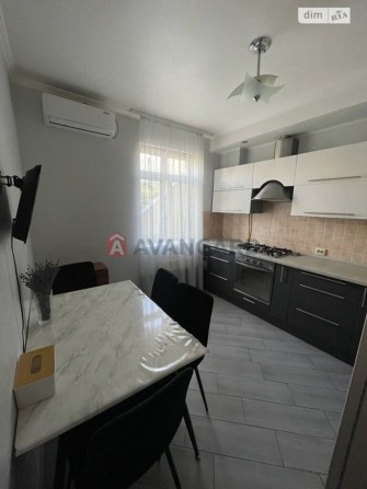 Продаж квартири в центрі СРОЧНО - фото 1