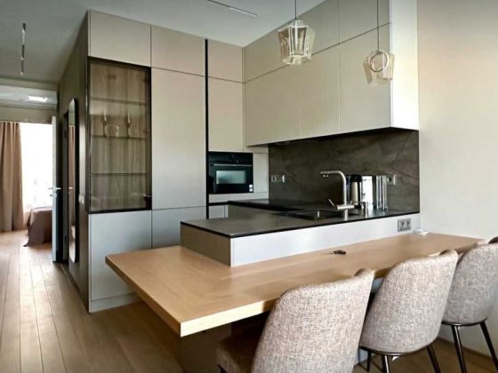 Продаж 1к квартири 45,8 м² з ремонтом у Файна Таун