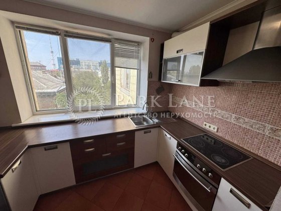 Шевченківський Іллєнка Герцена Якіра 3 кімнатна з ремонтом топ ціна Київ