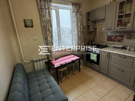 Продаж двокімнатна, проспект Бажана, метро Вирлиця, Харківська