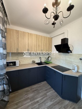Продаж однокімнатна з ремонтом, метро Позняки, Срібнокільська - фото 1