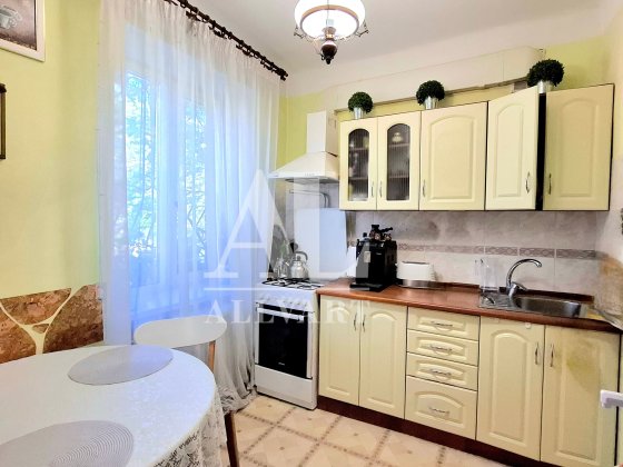 Продаж 2-кімнатної квартири з ремонтом метро Дарниця вул. Г Чупринки 8