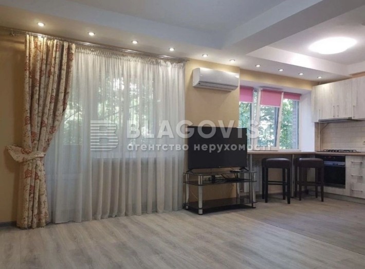 Продаж 1кімнатної квартири студії Печерський Звіринець  Правий берег - фото 1