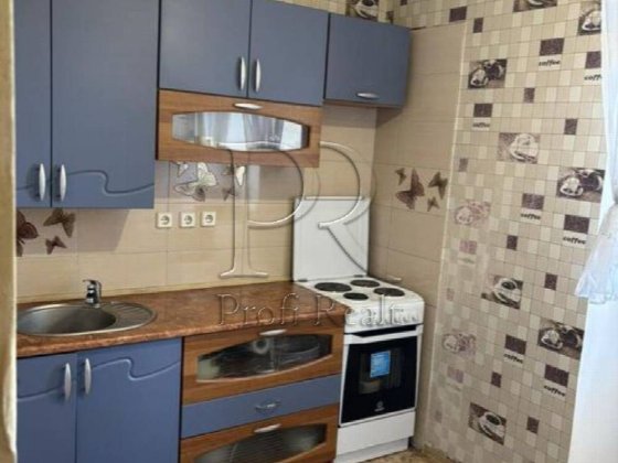Продаж 1 кімнатна квартира вул.Алматинська 39 з/метро Чернігівська Киев
