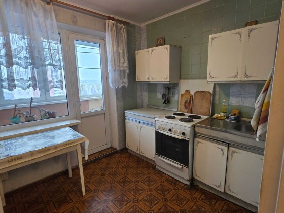 Продам квартиру Закревского 13А, Троещина, 2х комнатная 52м.кв.