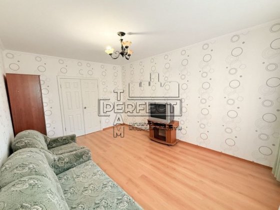 Продаж 3к квартири Закревського 57 / Закревского 57 Киев