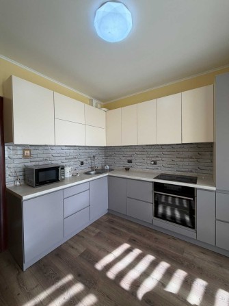 Чудова 1-к квартира з якісним ремонтом поруч з метро ЖК Патріотика - фото 1