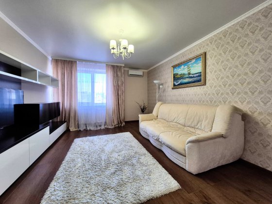 Продам 3х кім. квартиру з якісним євроремонтом в центрі Антоновича 112 Київ