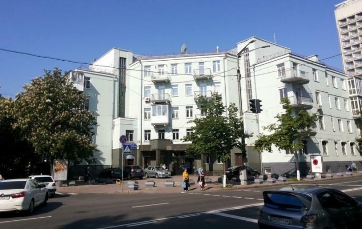 Вул Грушевського. 111 м кв. Продаж чотирикімнатної квартири - фото 1