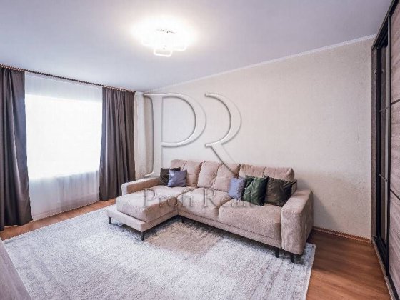 Продаж 2 кімн. кв з ремонтом, вул.Новаторів 22Б,Дарниця, без комісії